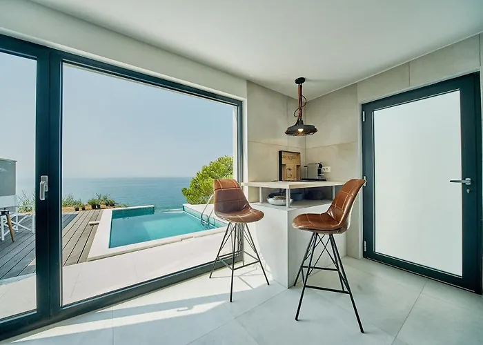 Gallery Luxury &