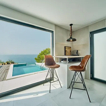 Gallery Luxury &
