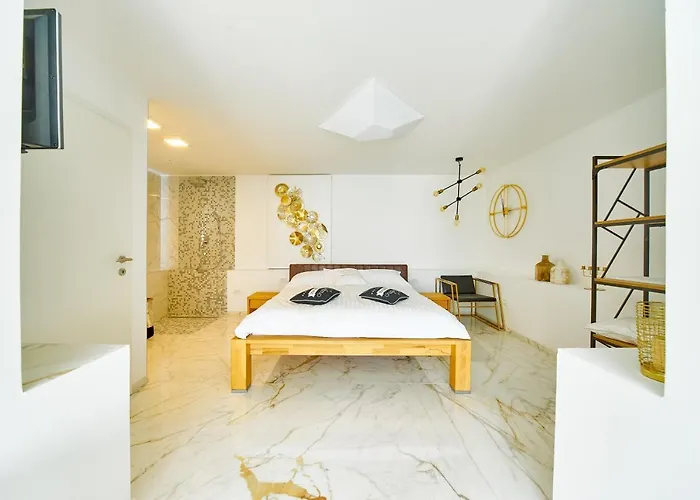 Gallery Luxury & * سبليت