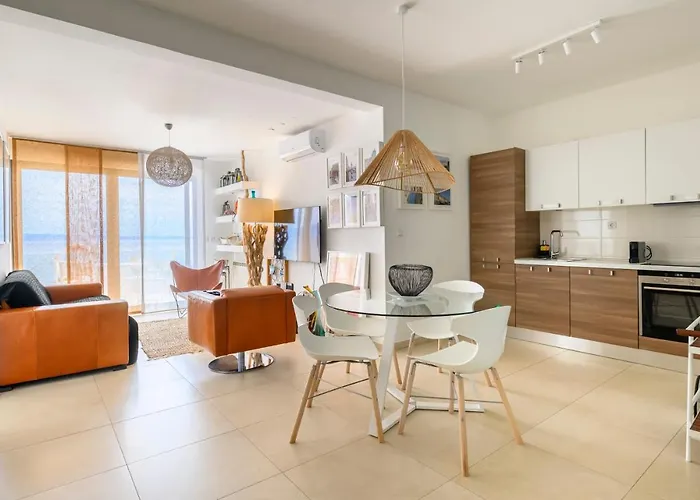 Gallery Luxury & דירה